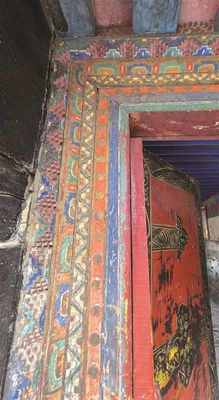  海量纹样背后的算法逻辑：西藏建筑色彩空间的重构策略 IT技术