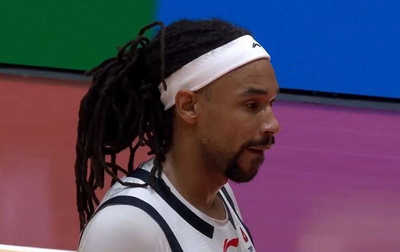  深度复盘：广东队豪华阵容为何沦为CBA笑柄？ 体育新闻