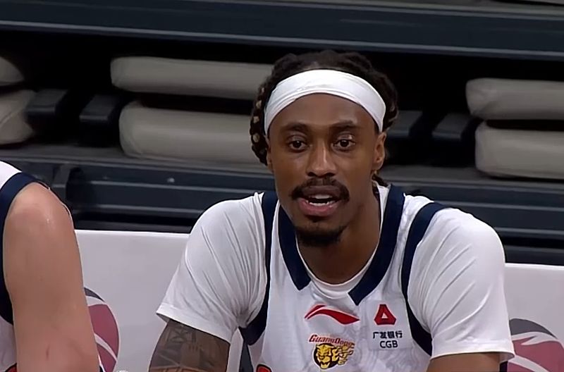  深度复盘：广东队豪华阵容为何沦为CBA笑柄？ 体育新闻