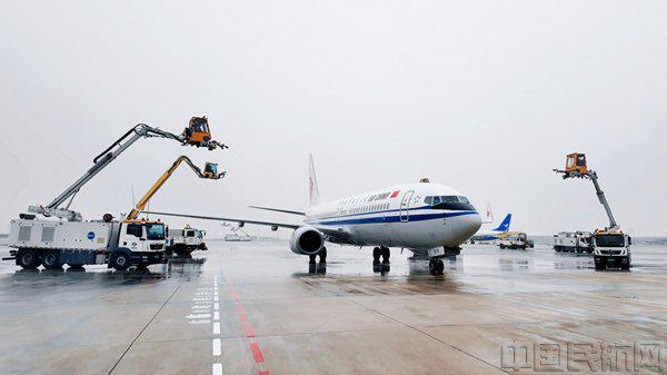  152天、3600架次背后的技术复盘：首新地服除冰季全流程深度拆解 新闻