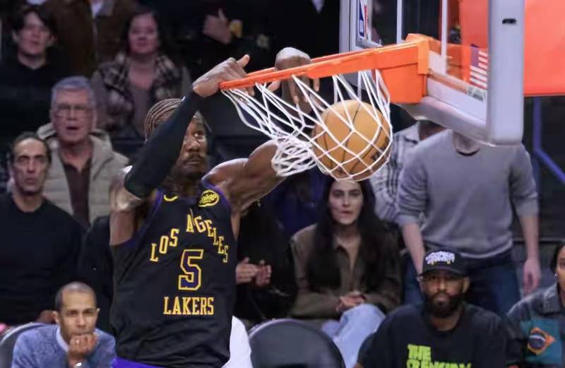  从场均垃圾合同到单场28助攻：那个被所有人低估的控卫，终于杀回来了 体育新闻