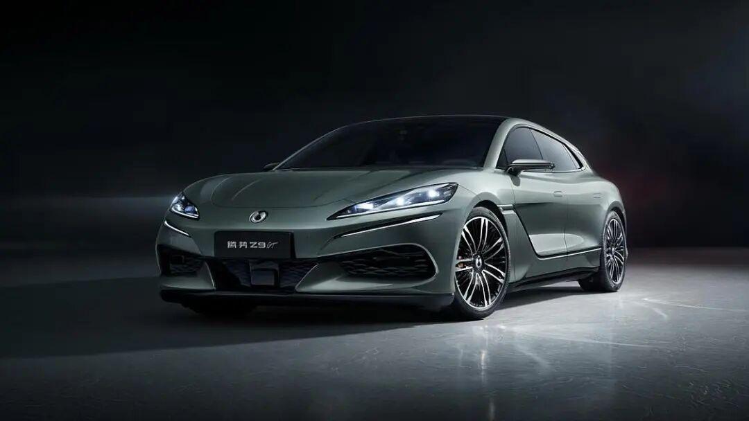  【技术解密】兆瓦级闪充：比亚迪如何用“9分钟革命”重塑电动车补能格局 汽车科技